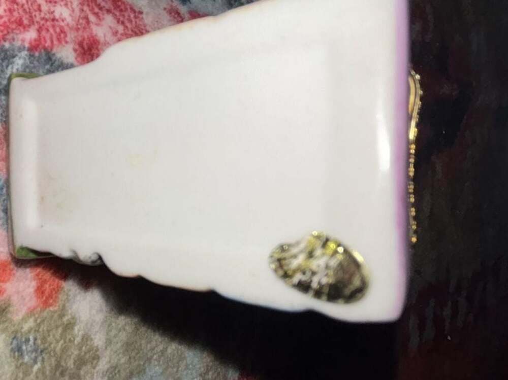 PHB Porcelain Hinged Trinket Box - Stacked Books with Mouse - Picture 6 of 8